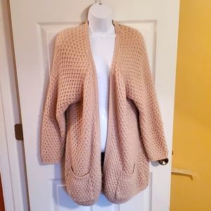 POL Oversized boutique sweater with pockets peachy pink in color